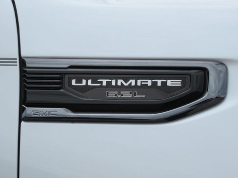 Used 2024 GMC Sierra 1500 Denali Ultimate AWD/4WD image 12