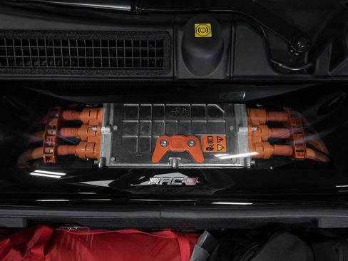 Used 2024 Ferrari SF90 Spider image 81