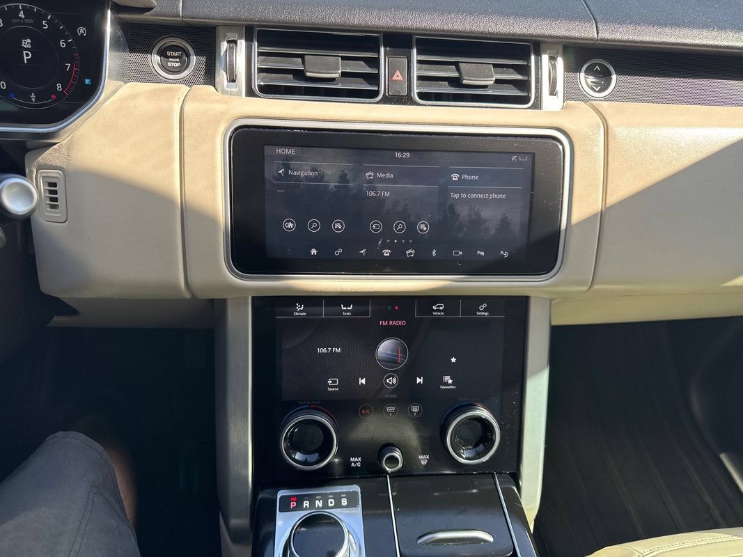 Used 2018 Land Rover Range Rover Supercharged AWD/4WD image 29