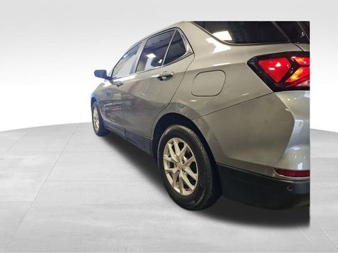 Used 2023 Chevrolet Equinox LT image 10