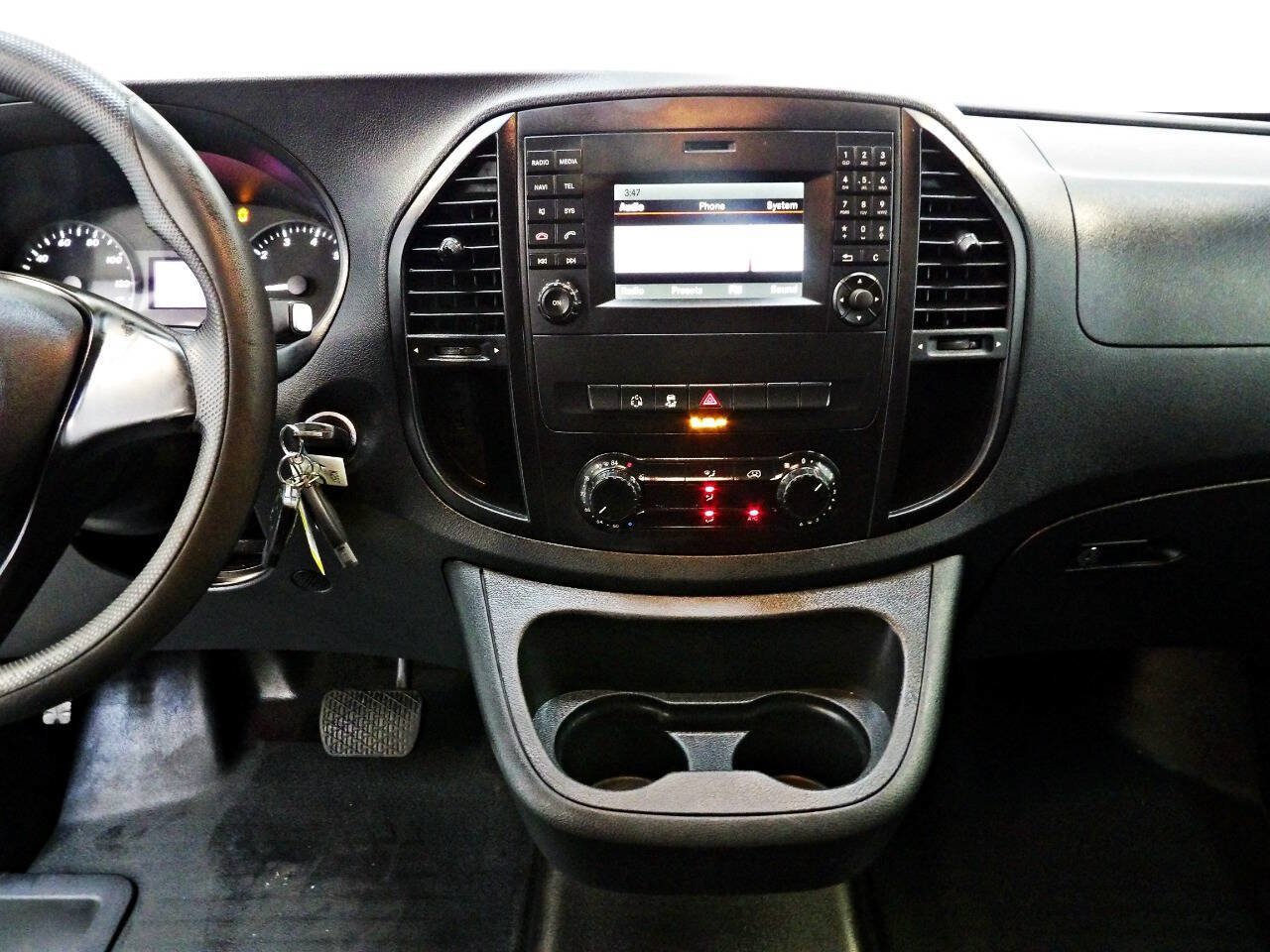 Used 2019 Mercedes-Benz Metris image 16