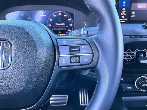 Used 2025 Honda Accord Sport image 25