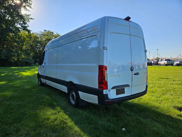 Used 2025 Mercedes-Benz Sprinter 2500 image 8
