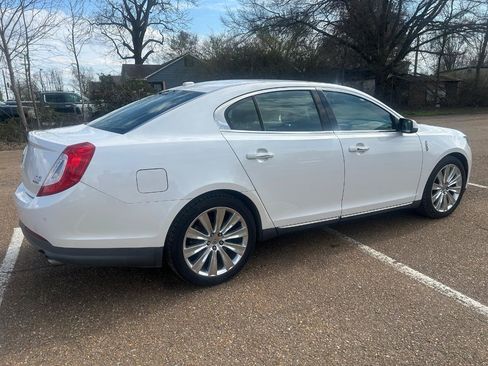 Used 2014 Lincoln MKS AWD w/ Equipment Group 201A image 4