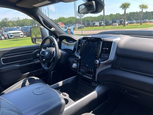 Used 2024 RAM 2500 Laramie w/ Night Edition AWD/4WD image 17