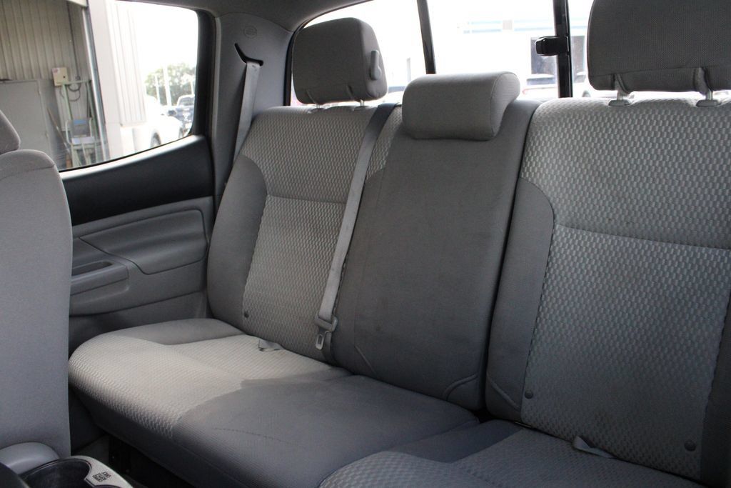Used 2015 Toyota Tacoma 4x4 Double Cab w/ SR5 Package image 20