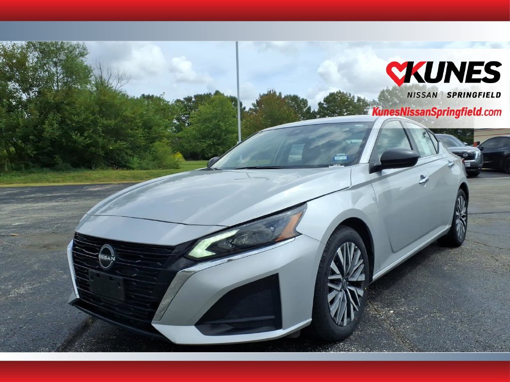 Used 2025 Nissan Altima 2.5 SV FWD image 1