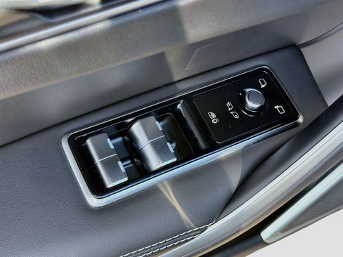 New 2026 Jaguar F-PACE R-Dynamic S AWD/4WD image 23
