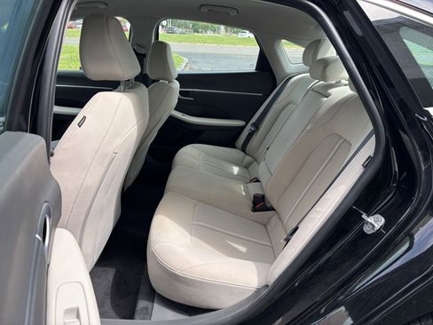 Used 2025 Hyundai Sonata SEL FWD image 25