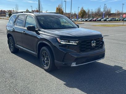 New 2025 Honda Pilot TrailSport