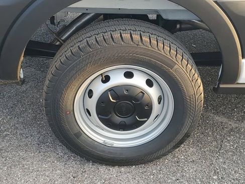 New 2026 Ford Transit 150 148 Medium Roof w/ Load Area Protection Package image 5