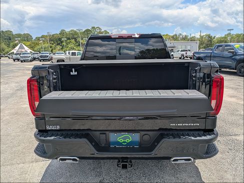 Certified 2025 GMC Sierra 1500 Denali w/ Denali Reserve Package AWD/4WD image 14