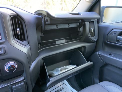 Used 2025 Chevrolet Silverado 1500 Custom w/ Turbomax Blackout Package AWD/4WD image 28