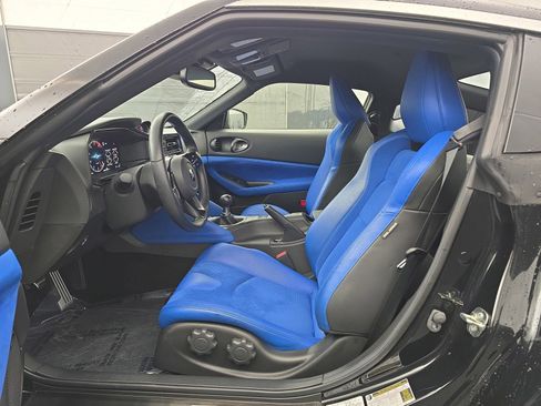 Used 2024 Nissan Z Performance w/ Floor Mat Package RWD image 19