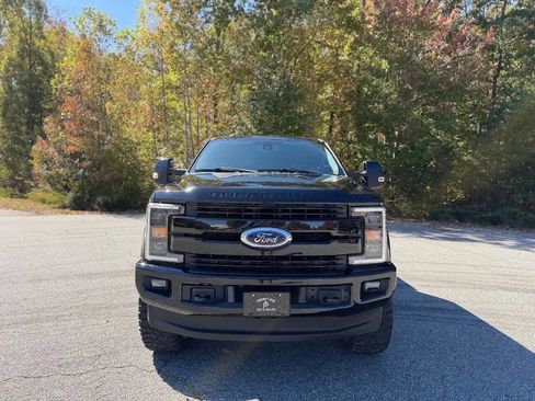 Used 2017 Ford F250 Lariat w/ Tow Technology Bundle image 2