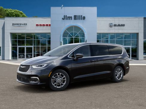 New 2026 Chrysler Pacifica Select FWD image 2