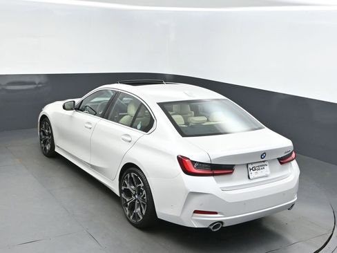 Certified 2025 BMW 330i Sedan w/ Premium Package image 33