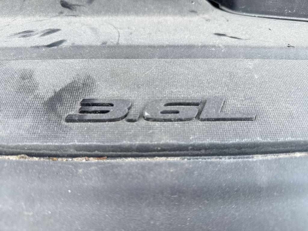 Used 2024 Chrysler Pacifica Touring-L FWD image 26