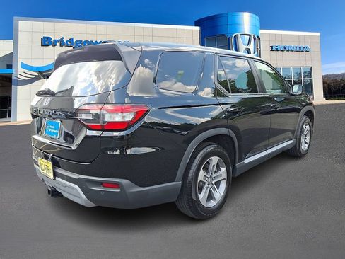 Used 2023 Honda Pilot EX-L image 6