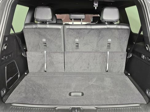 New 2025 Jeep Wagoneer Series II w/ HD Trailer Tow Package image 14