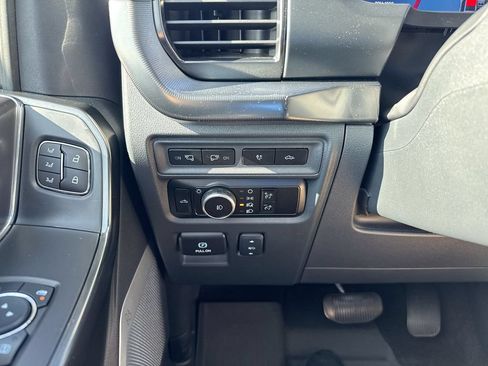 Used 2024 Ford F150 Platinum w/ Equipment Group 702A High AWD/4WD image 18