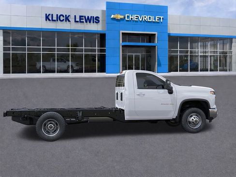 New 2025 Chevrolet Silverado 3500 W/T w/ WT Convenience Package AWD/4WD image 5