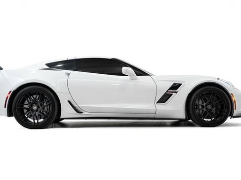 Used 2017 Chevrolet Corvette Grand Sport image 5