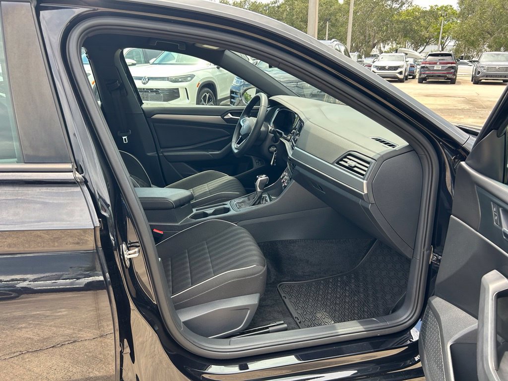 Certified 2024 Volkswagen Jetta Sport FWD image 36