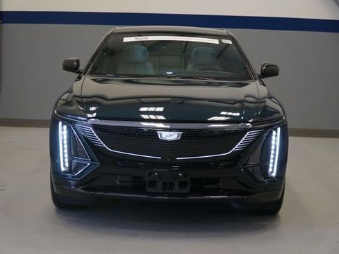 Certified 2024 Cadillac Lyriq Sport AWD/4WD image 9