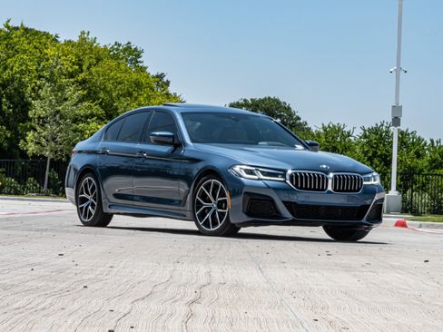 Used 2023 BMW 530i w/ M Sport Package RWD image 2