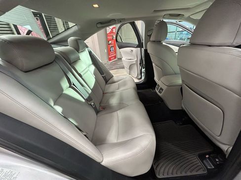 Used 2010 Lexus ES 350 image 38