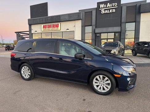 Used 2019 Honda Odyssey LX image 2