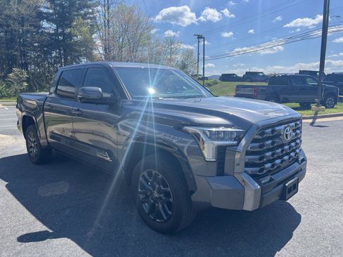 Used 2025 Toyota Tundra Platinum image 7