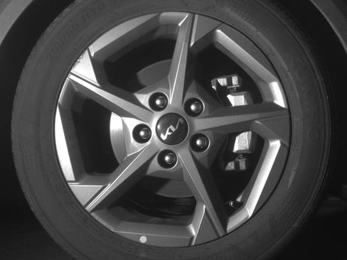 Used 2025 Kia K4 LXS image 13