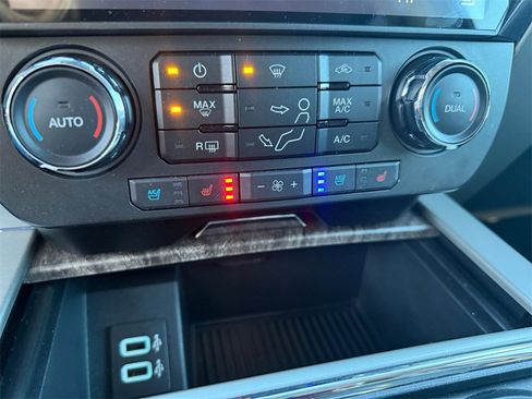 Used 2019 Ford F250 Lariat w/ Lariat Ultimate Package image 22