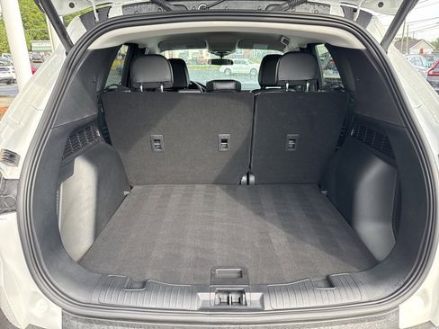 Used 2025 Ford Escape SE image 41