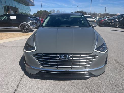 Used 2023 Hyundai Sonata SEL image 2