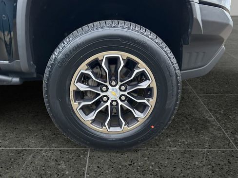 Used 2020 Chevrolet Colorado ZR2 image 9