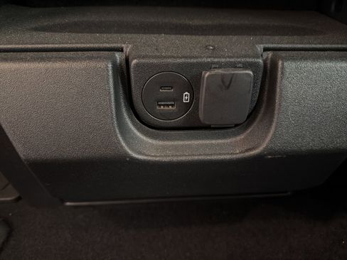 Used 2023 Ford F150 XLT w/ Equipment Group 302A High image 13