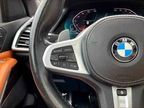 Used 2021 BMW X7 xDrive40i w/ M Sport Package AWD/4WD image 11