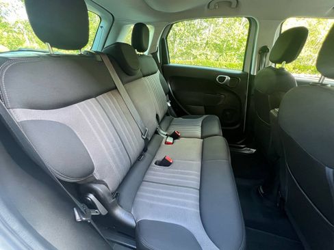 Used 2015 FIAT 500L Easy FWD image 18