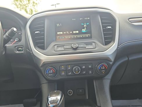 Used 2019 GMC Acadia SLE w/ LPO, Floor Liner Package FWD image 25