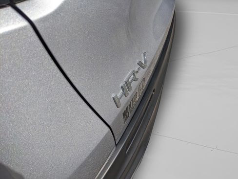 Used 2023 Honda HR-V LX image 14