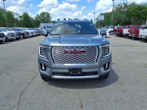 Used 2023 GMC Yukon Denali image 9