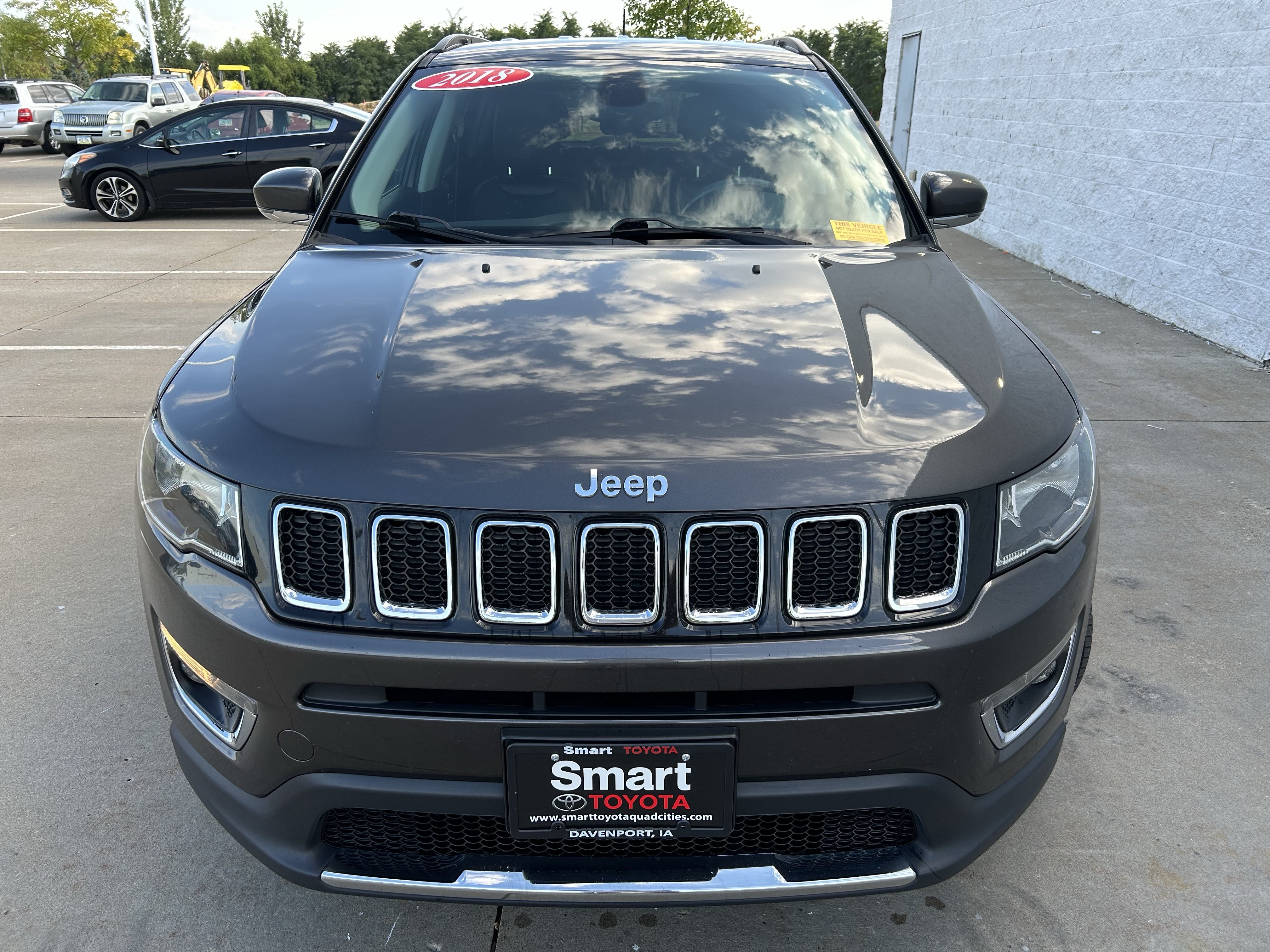 Used 2018 Jeep Compass Limited AWD/4WD image 2