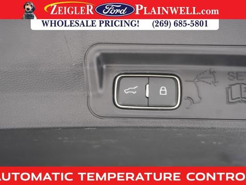 Used 2025 Ford Explorer ST-Line w/ ST-Line Street Pack image 6