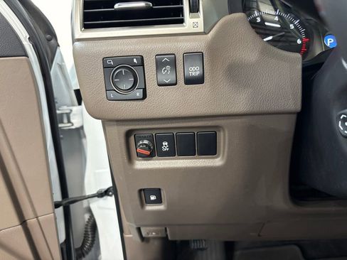Used 2018 Lexus GX 460 w/ Navigation Package AWD/4WD image 23