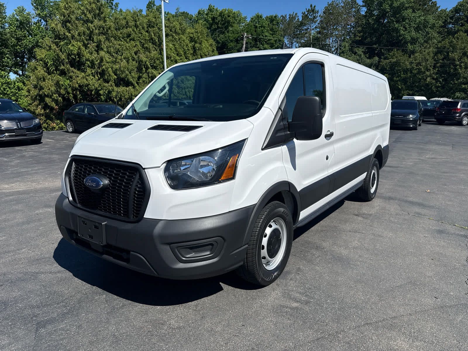 Used 2023 Ford Transit 150 Low Roof RWD image 7