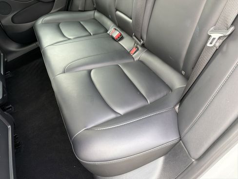 Used 2023 Tesla Model 3 Standard Range RWD image 19