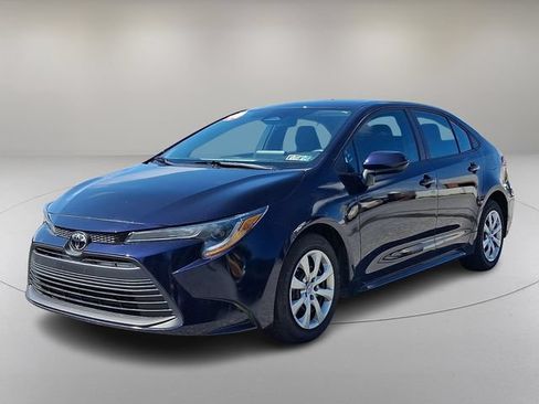 Used 2024 Toyota Corolla LE FWD image 4